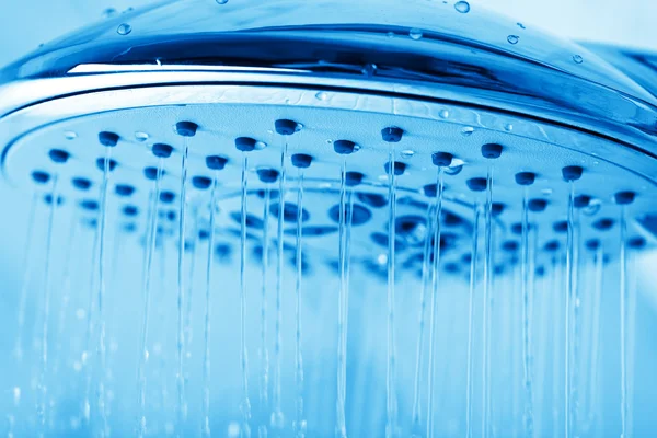 Металлический душ — стоковое фото
