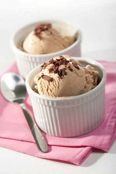冰淇淋加巧克力 — 图库照片