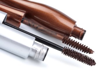 Maskaralar izole edilmiş.