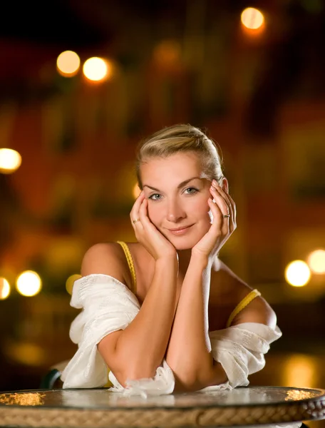 Beautiful Young Woman Restaurant Evening — Stock Photo, Image