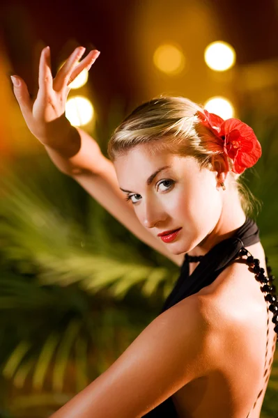 Vacker Ung Kvinna Dansar Tango — Stockfoto