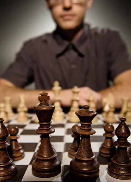 사려깊은 체스 마스터 — 스톡 사진