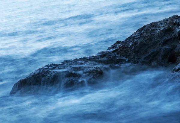 Wave Crashing Coastal Rock — Stock Photo, Image