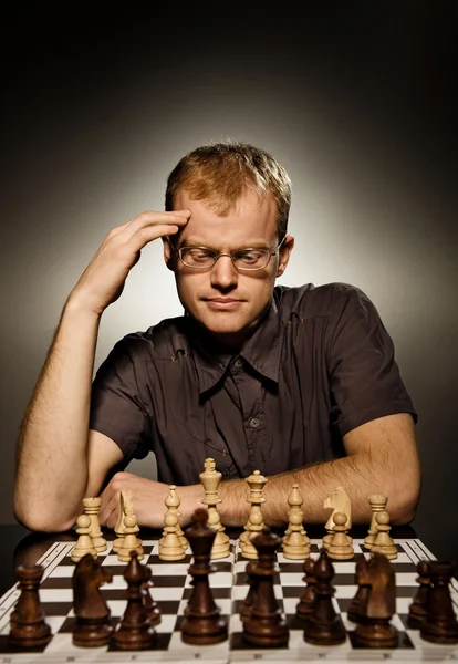 Átgondolt sakkmester — Stock Fotó