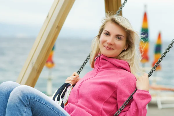 Beautiful Young Woman Having Fun Outdoors — Stock Photo, Image