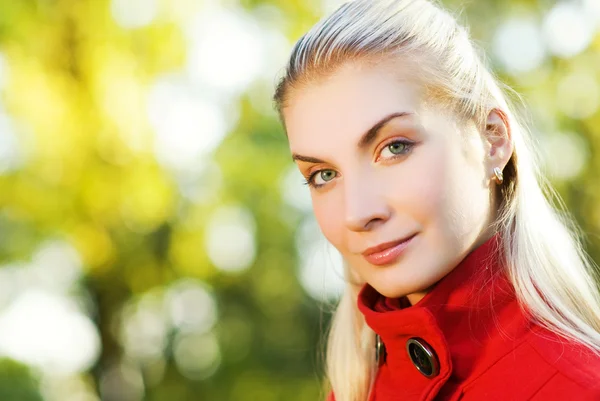 Schöne Romantische Blonde Nahaufnahme Porträt — Stockfoto