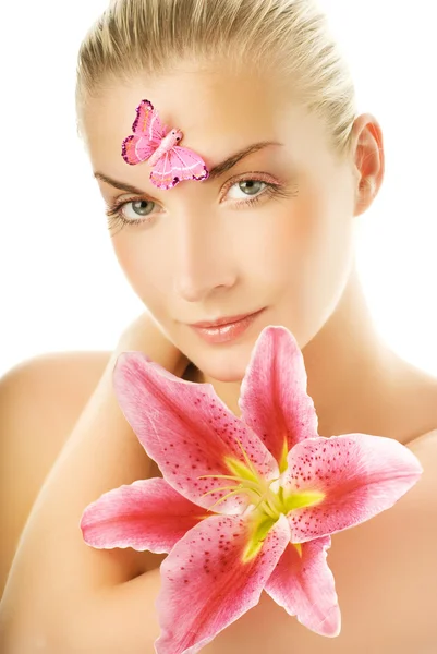 Krásná mladá žena s detailní portrét růžové lilie. samostatný — Stock fotografie