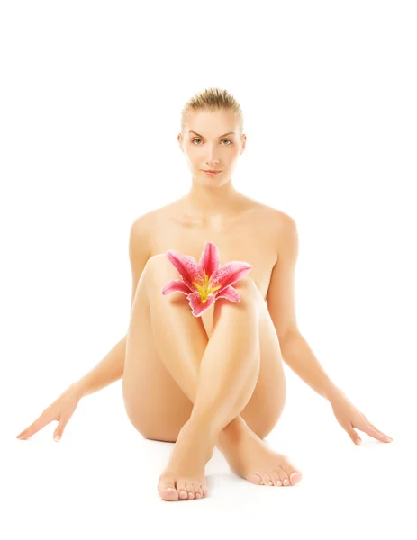 Krásná Mladá Žena Pink Lily Květina Izolované Bílém Pozadí — Stock fotografie