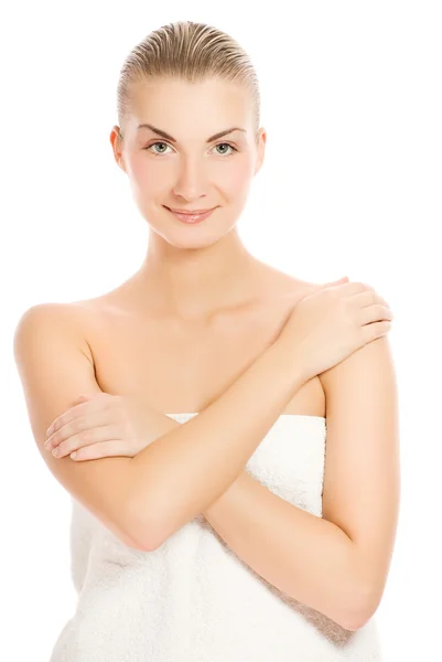 Schöne junge Frau nach der Dusche. isoliert auf weißem Hintergrund — Stockfoto