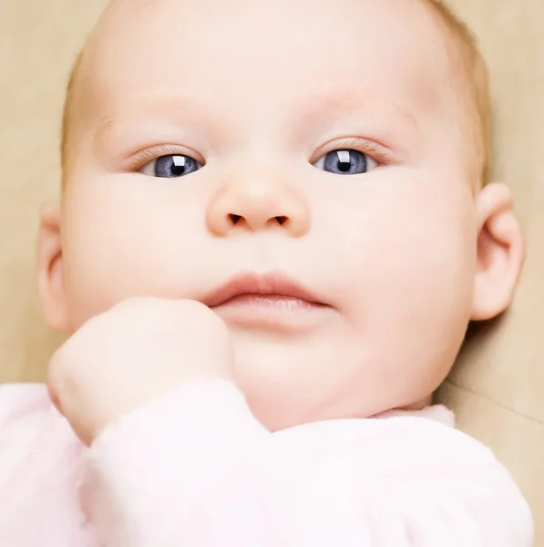 Schöne Baby Nahaufnahme Portrait — Stockfoto