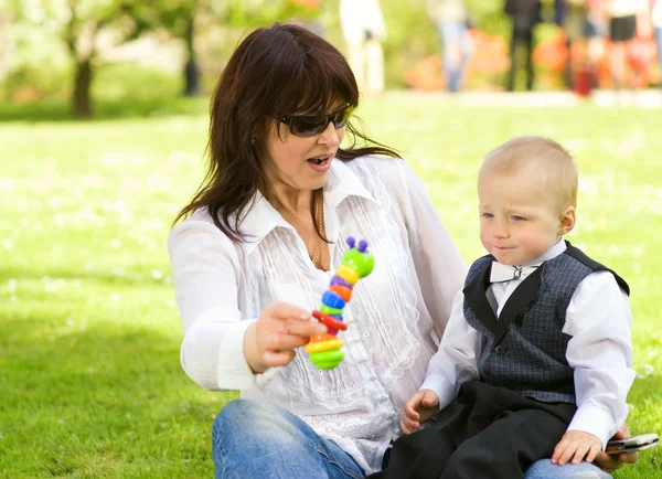 Mother Her Child Outdoors — Stock Photo, Image
