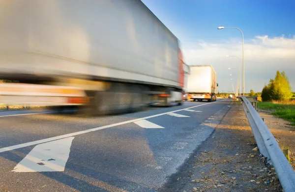Fast moving truck — Stock Photo, Image