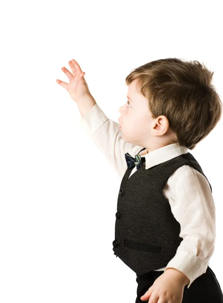 Маленький Хлопчик Класичному Костюмі Розтягнутою Рукою Ізольовано Білому Тлі — стокове фото