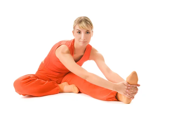 Bella Giovane Donna Che Esercizio Yoga Isolato Sfondo Bianco — Foto Stock