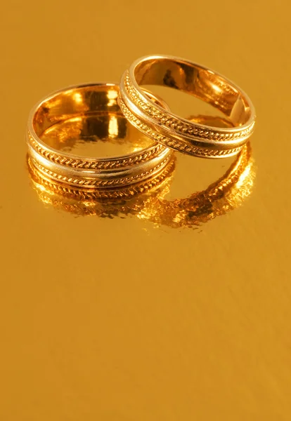 Dois Anéis Casamento Dourados — Fotografia de Stock