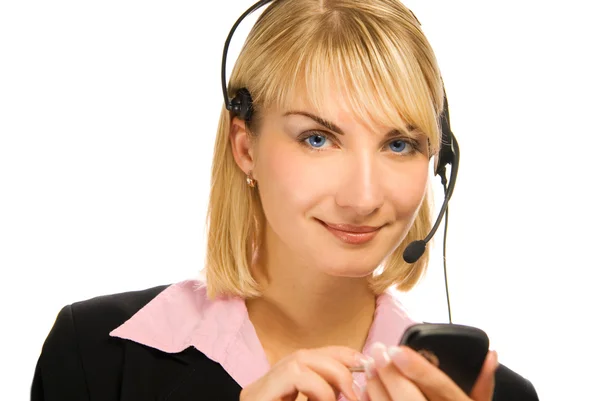 Operadora de linha direta bonita com celular em suas mãos isolado — Fotografia de Stock