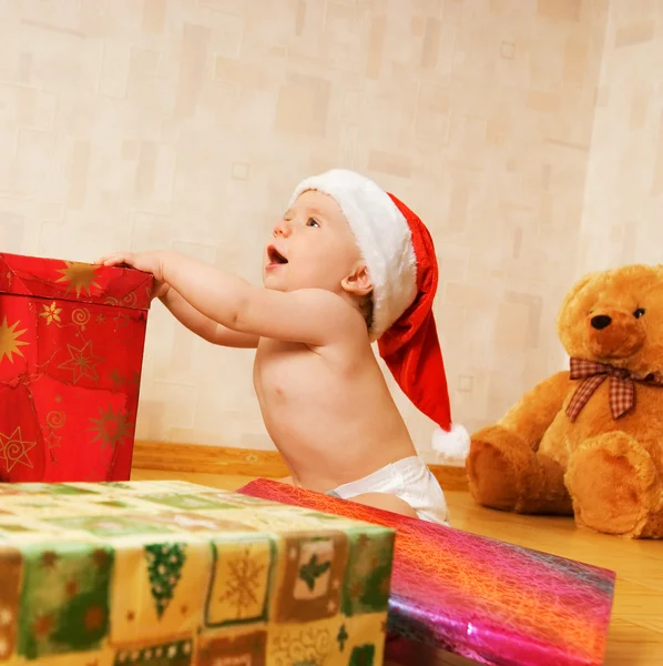 Αξιολάτρευτο Μικρό Παιδί Καπέλο Χριστούγεννα — Φωτογραφία Αρχείου