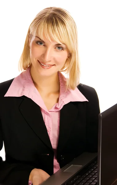 Retrato Uma Jovem Mulher Negócios Confiante Com Laptop — Fotografia de Stock