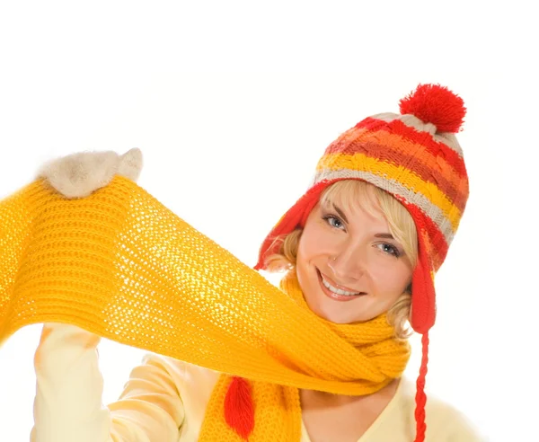 Hermosa chica sonriente en ropa de invierno. Muchas posibilidades. — Foto de Stock