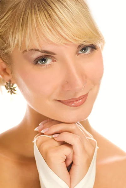 Närbild porträtt av en vacker blond flicka — Stockfoto