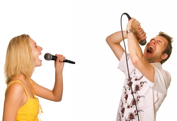 Pareja Cantando Karaoke Aislado Sobre Fondo Blanco —  Fotos de Stock