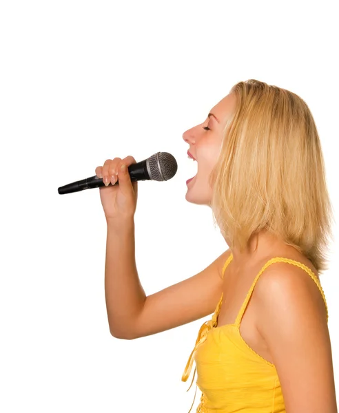 Hermosa Joven Cantando Una Canción —  Fotos de Stock