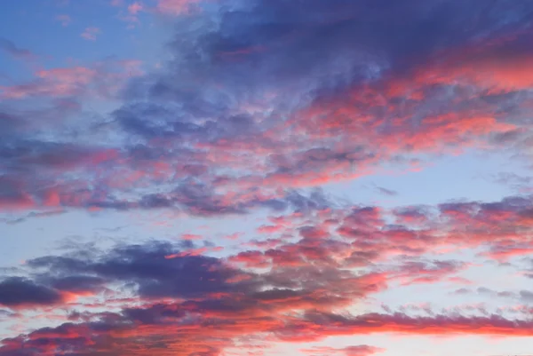 Felhők naplementekor — Stock Fotó