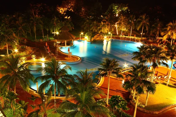 Розкішний готель басейн Ліцензійні Стокові Фото