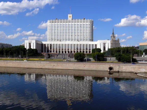 Huis van de regering van de Russische Federatie — Stockfoto