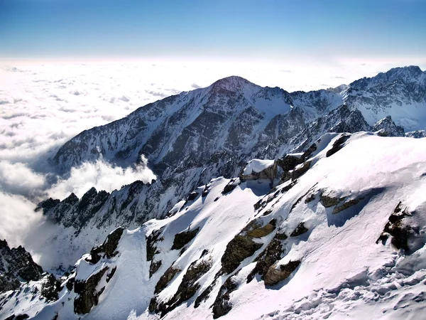冬季的山脉 — 图库照片