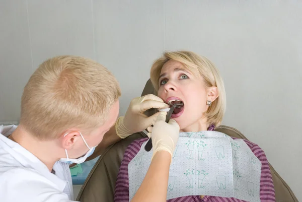 A fogorvosnál. — Stock Fotó