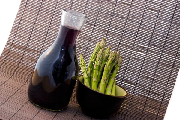 Vinho e espargos — Fotografia de Stock