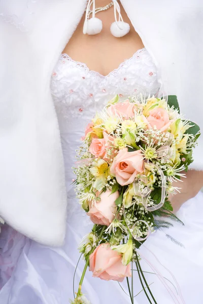 Kaukasische Braut in Großaufnahme — Stockfoto