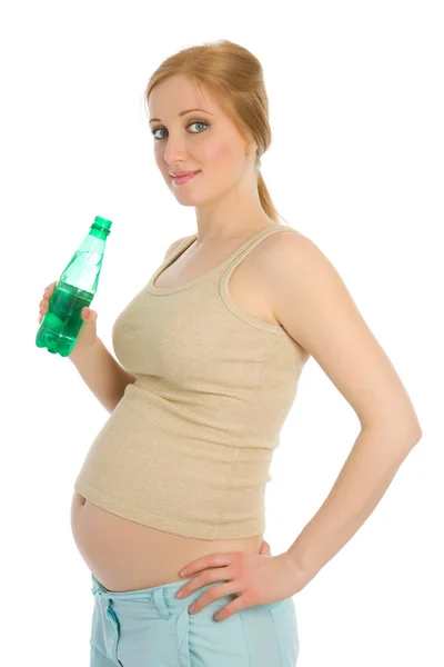 Gravid kvinna dricka vatten — Stockfoto