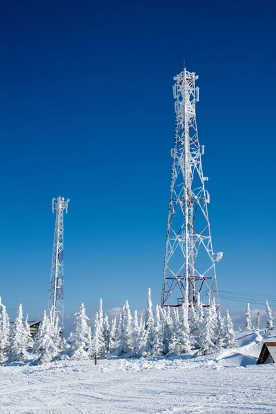 Pós antena de comunicação — Fotografia de Stock