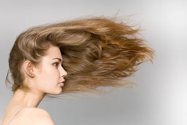 Dlouhé vlasy-dívka — Stock fotografie