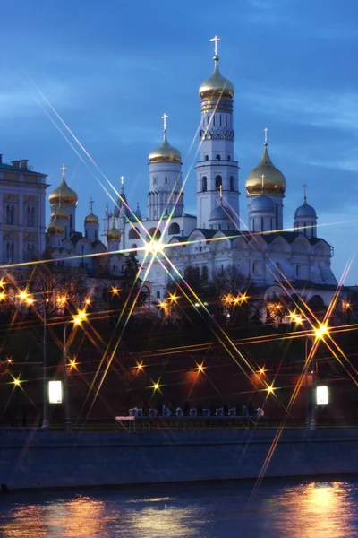 Mooie nachtelijke soort op de Moskou — Stockfoto