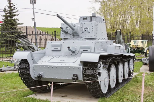Pomník tanku v muzeu vojenské techniky — Stock fotografie