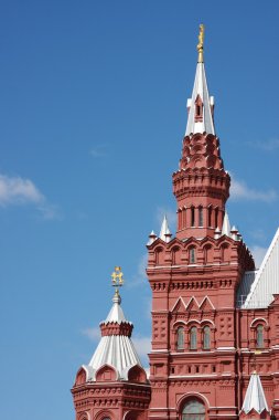 Moskova şehir içinde kırmızı alanın üzerinde Tarihi Müzesi kurma