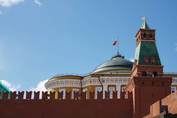 Edificio del Kremlin de Moscú en el área roja —  Fotos de Stock