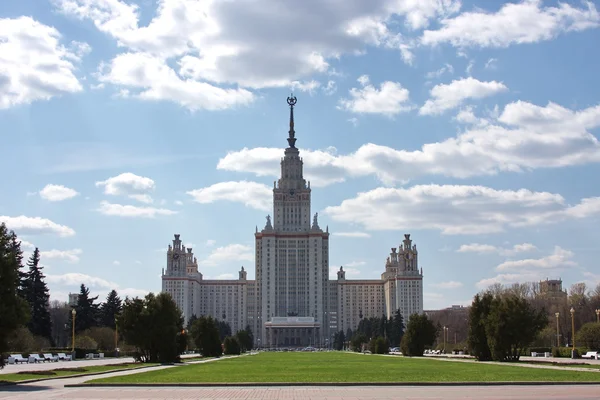 Uma universidade estadual está na cidade Moscou — Fotografia de Stock