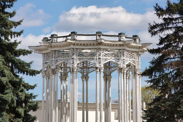 Rotunda in city Moscow — Stock Photo, Image