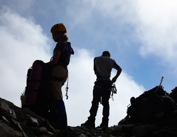 Ein paar Bergsteiger — Stockfoto