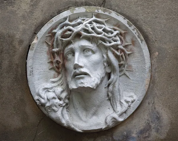 Sculpture of Jesus Christ in the face of thorny — Stock Photo, Image