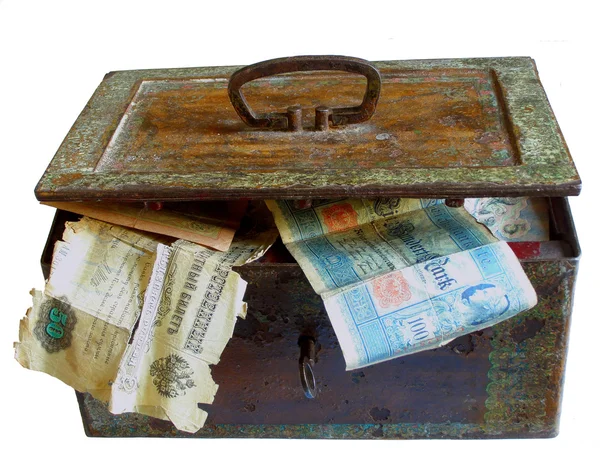 Rusty chest with money — Stock Photo, Image