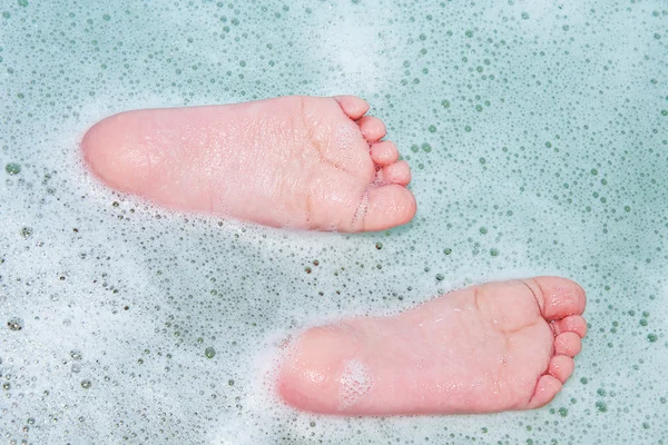 Children feet — Stock Photo, Image