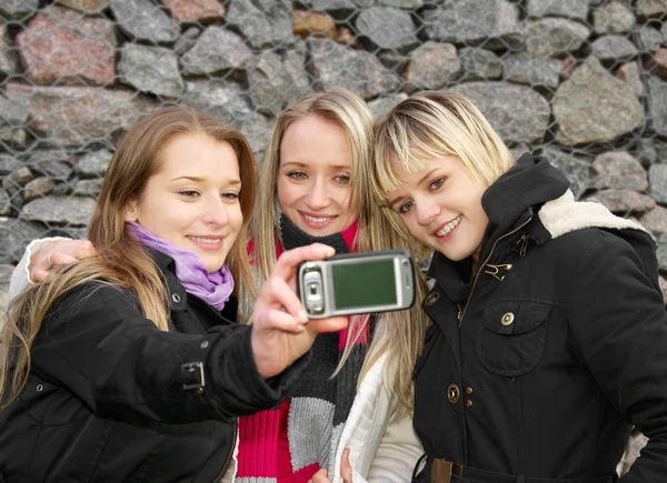 Piger tager billede - Stock-foto
