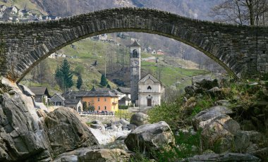 Ancient stone arch bridge clipart