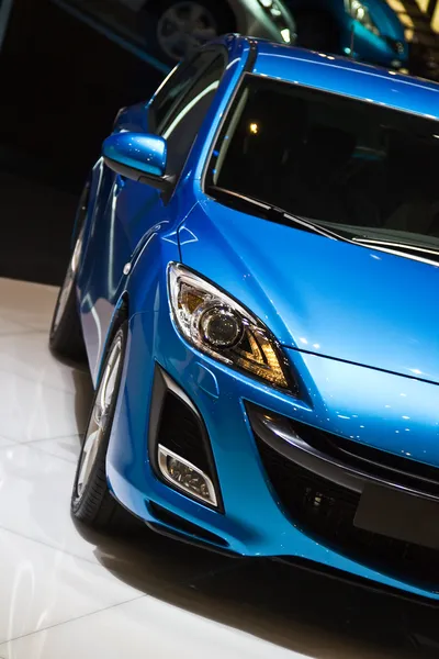 Blauwe auto — Stockfoto