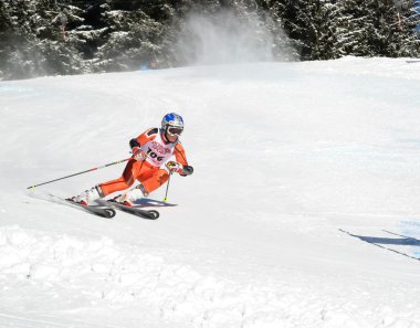 Karaağaç, büyük slalom